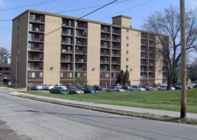 An image of the large butler arbors apartment