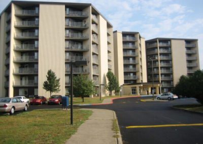 An image of the charleston apartment buildings
