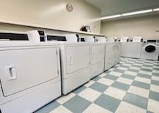 Laundry Room Crafton Plaza