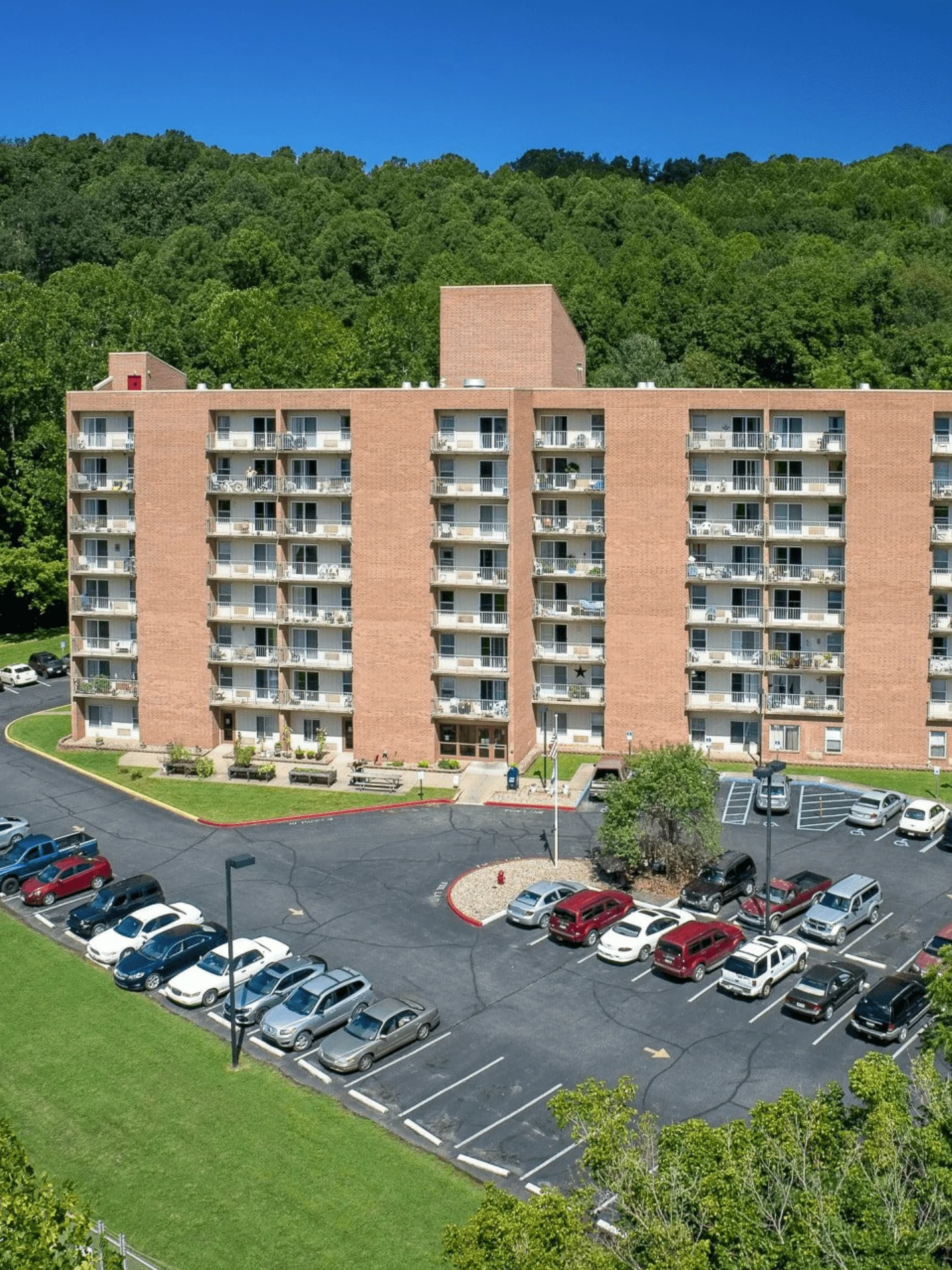 Weston-Arbors-min Weston-Arbors-min